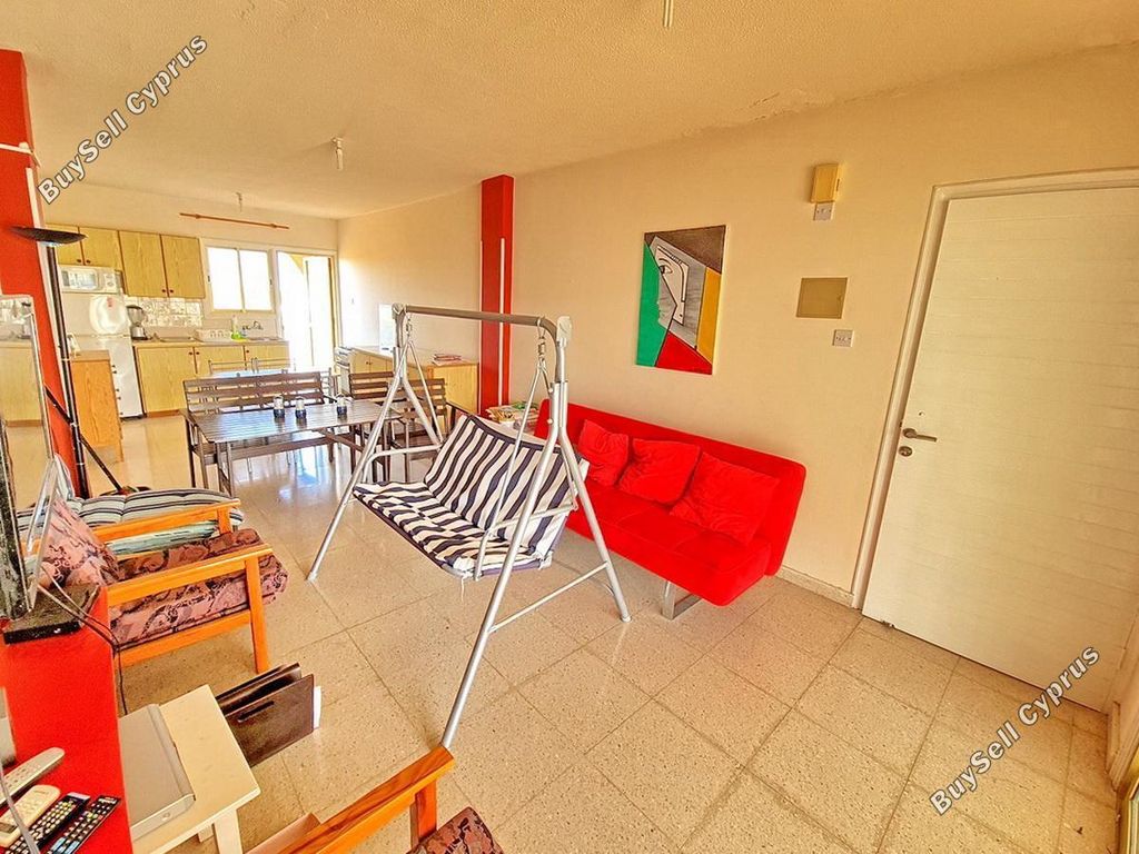 Property photo 2 of 24