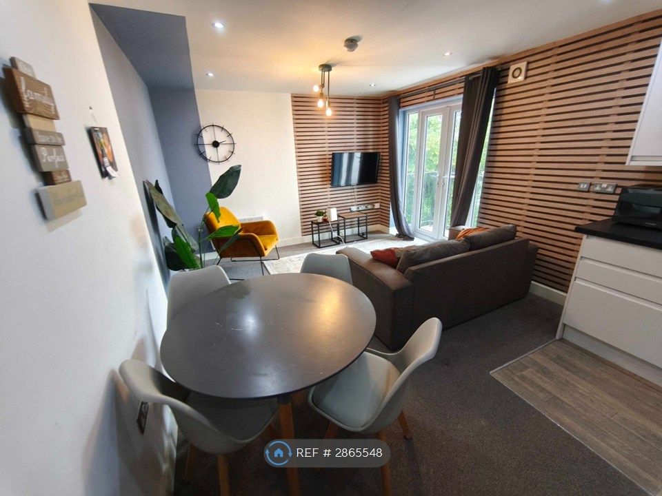 Property photo 2 of 6