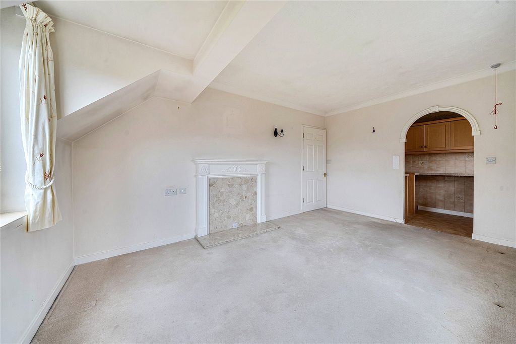 Property photo 2 of 17 Picture No. 13