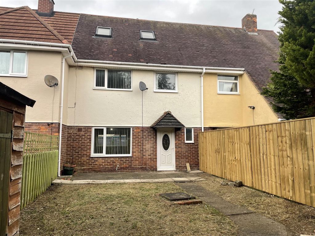 Property photo 1 of 16 15 Oval 1.Jpg