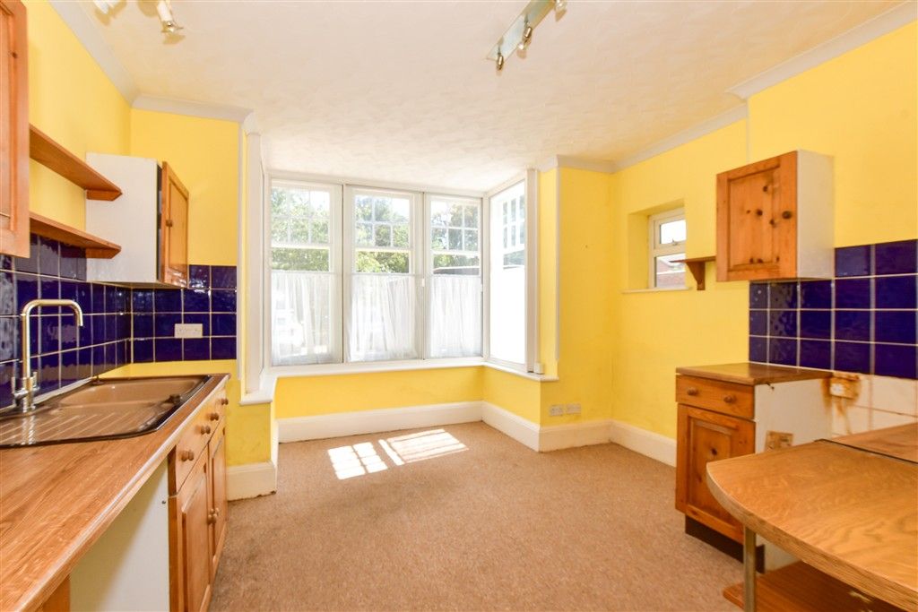 Property photo 3 of 13 Kitchen/ Dining Room