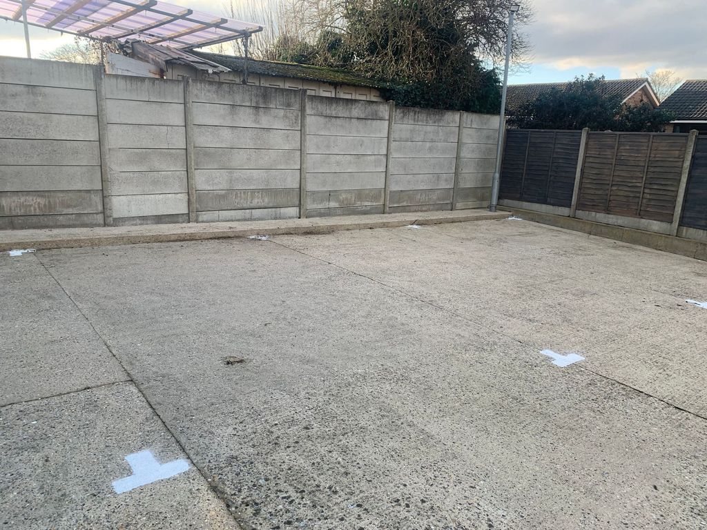 Property photo 3 of 3
