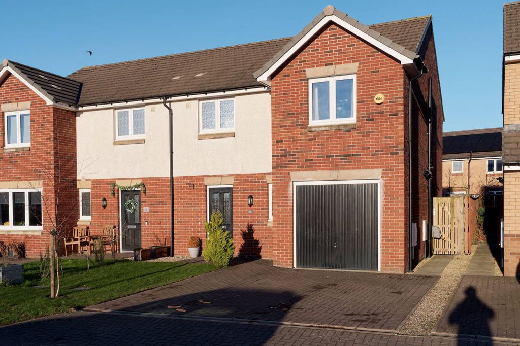 Property photo 1 of 26