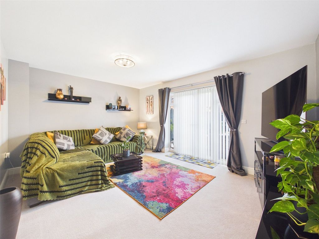 Property photo 2 of 14 Picture No. 09