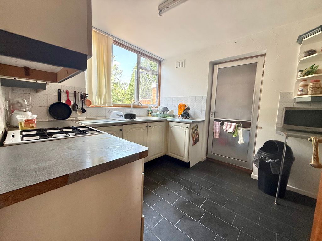 Property photo 3 of 11 Img_4973