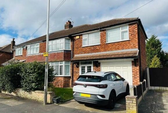 Property photo 1 of 12