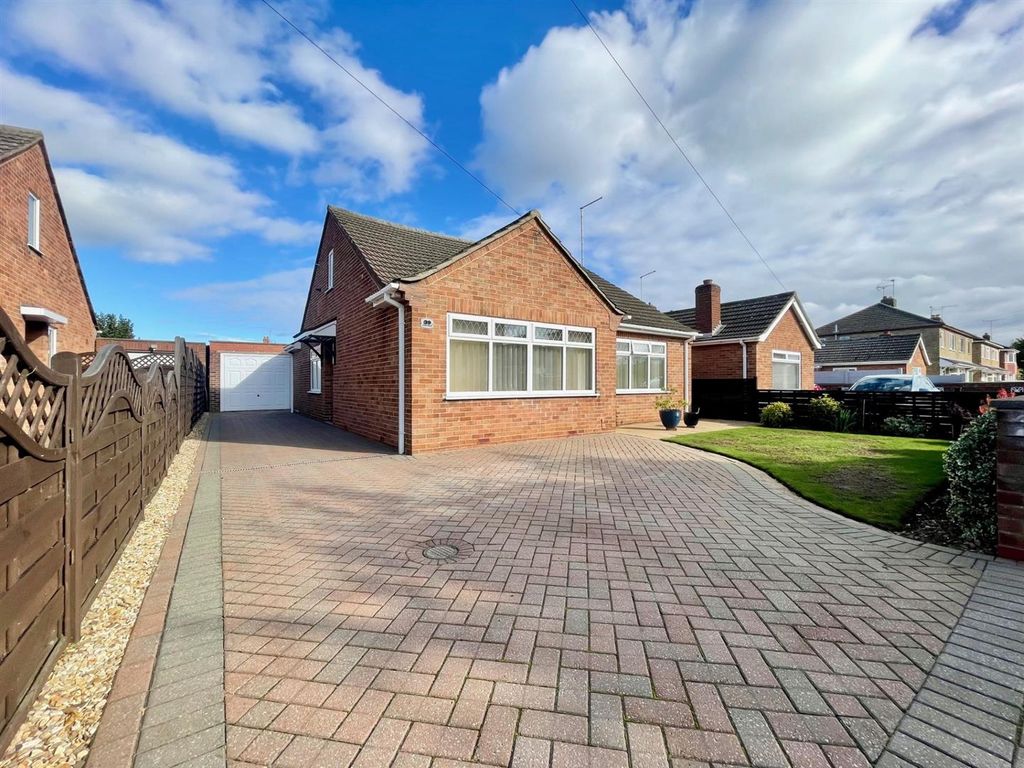 Property photo 1 of 16 Front.Jpg