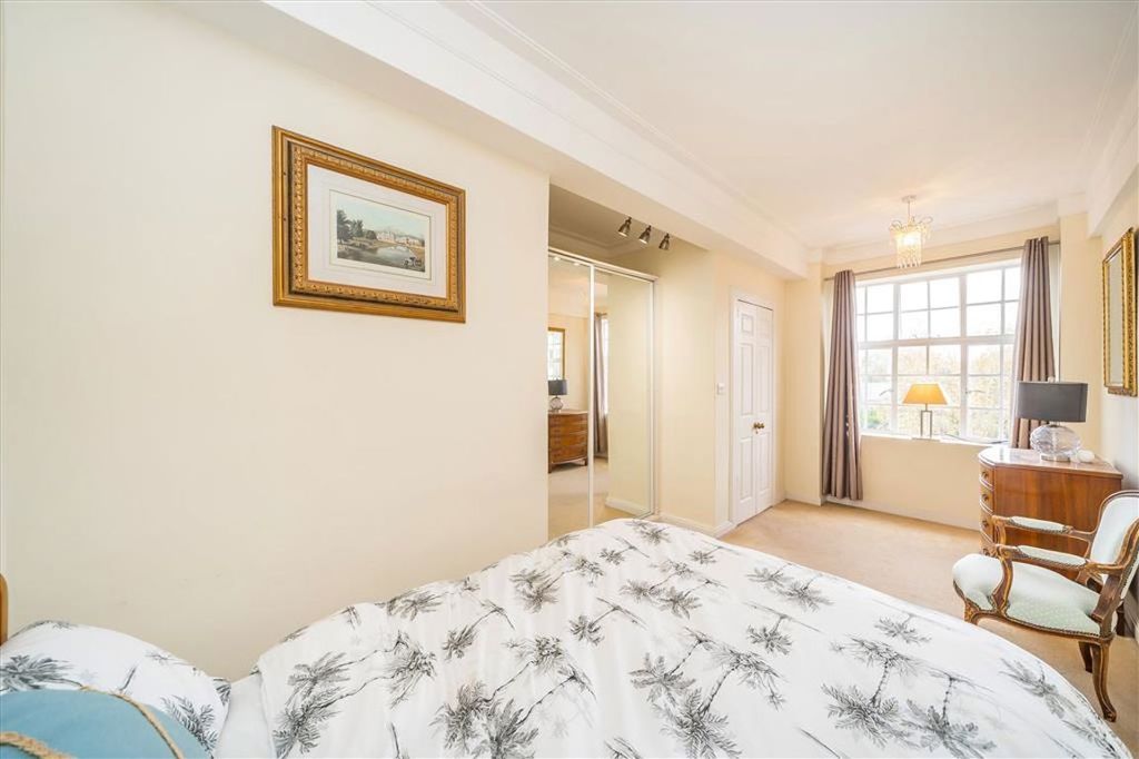 Property photo 3 of 4