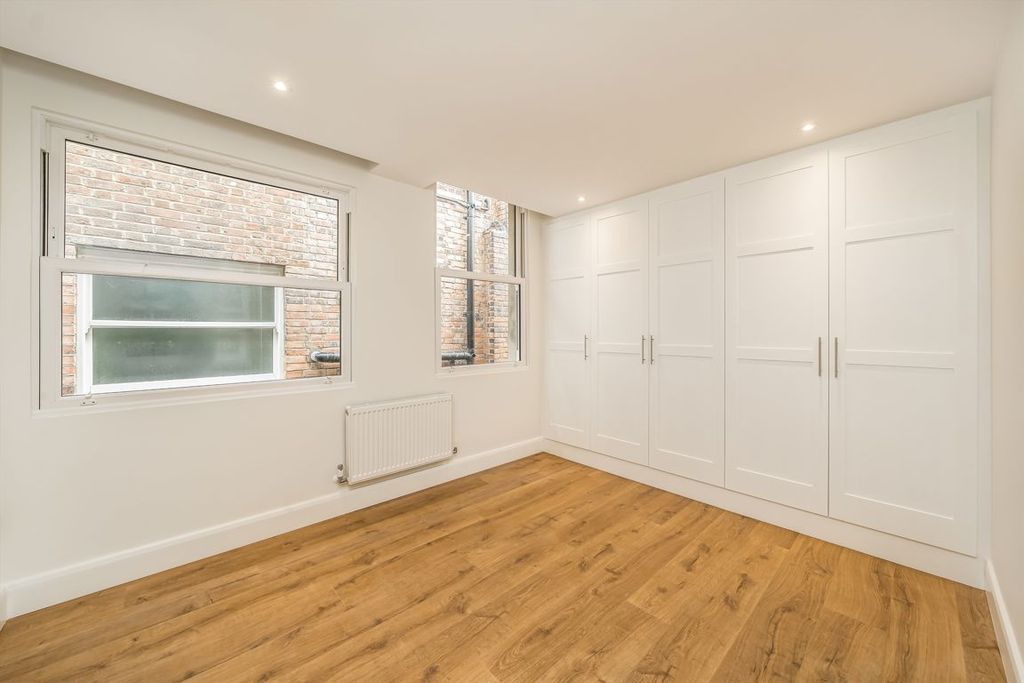 Property photo 3 of 4