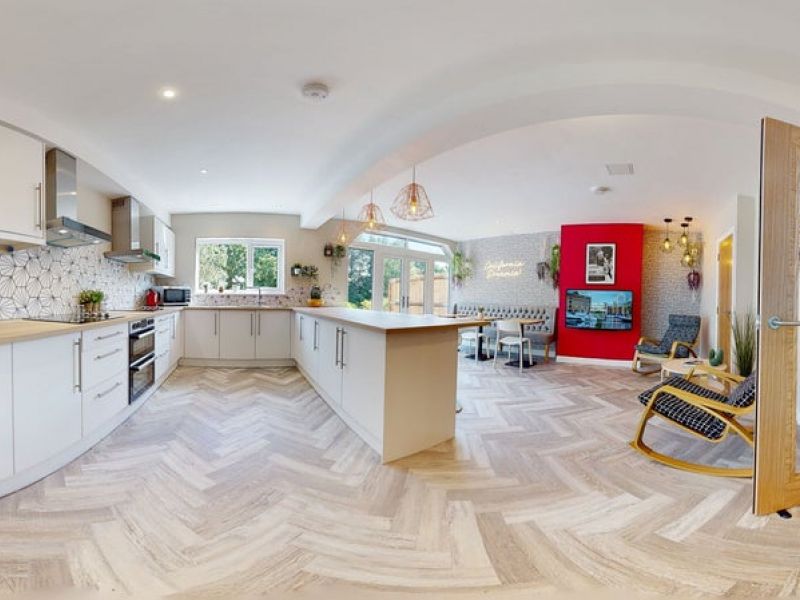 Property photo 2 of 9