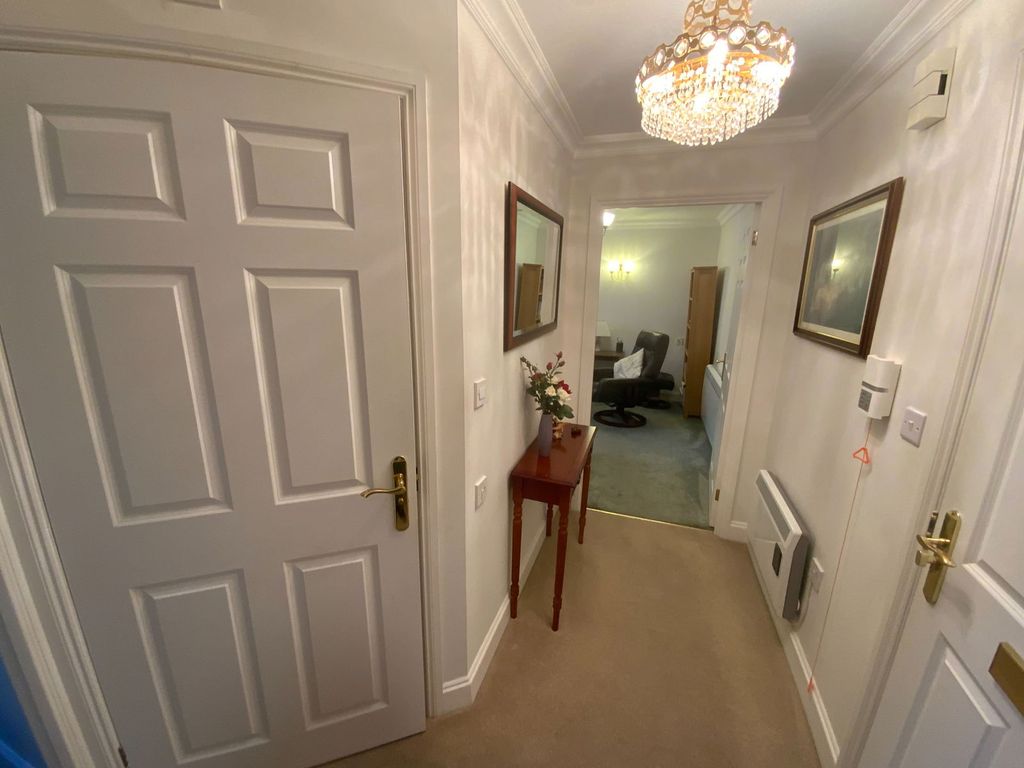 Property photo 2 of 11