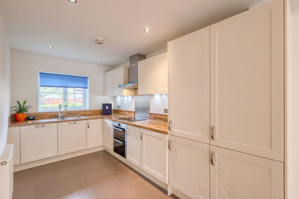 Property photo 3 of 14 Picture No. 15