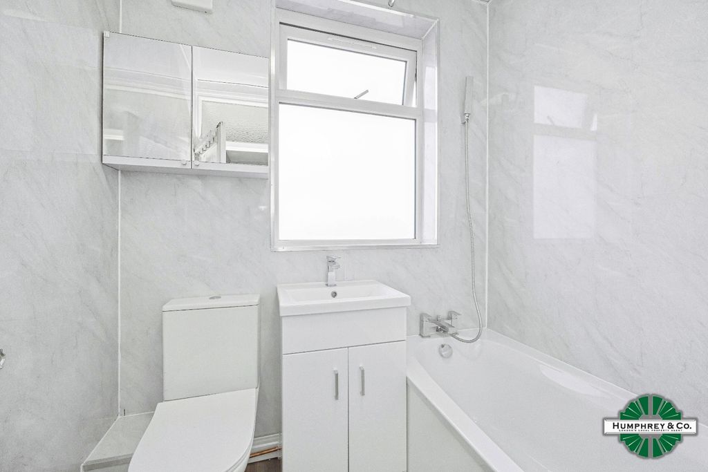 Property photo 2 of 4 Pbox-Img.Jpg