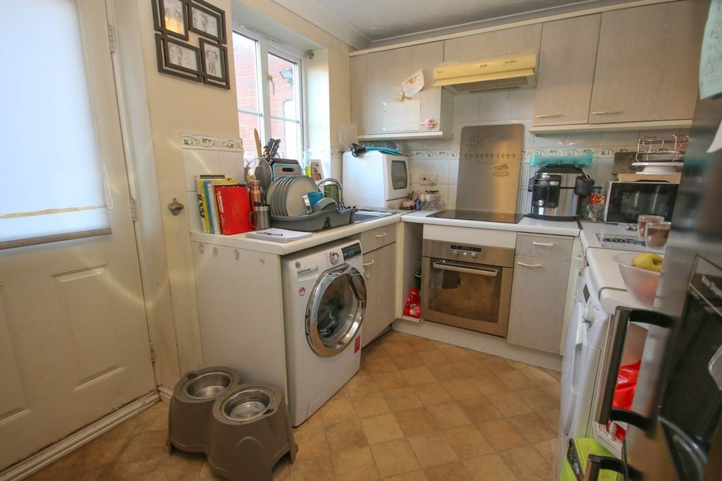 Property photo 3 of 9