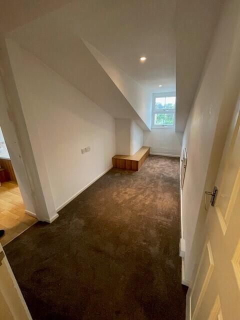 Property photo 1 of 11 Bedroom