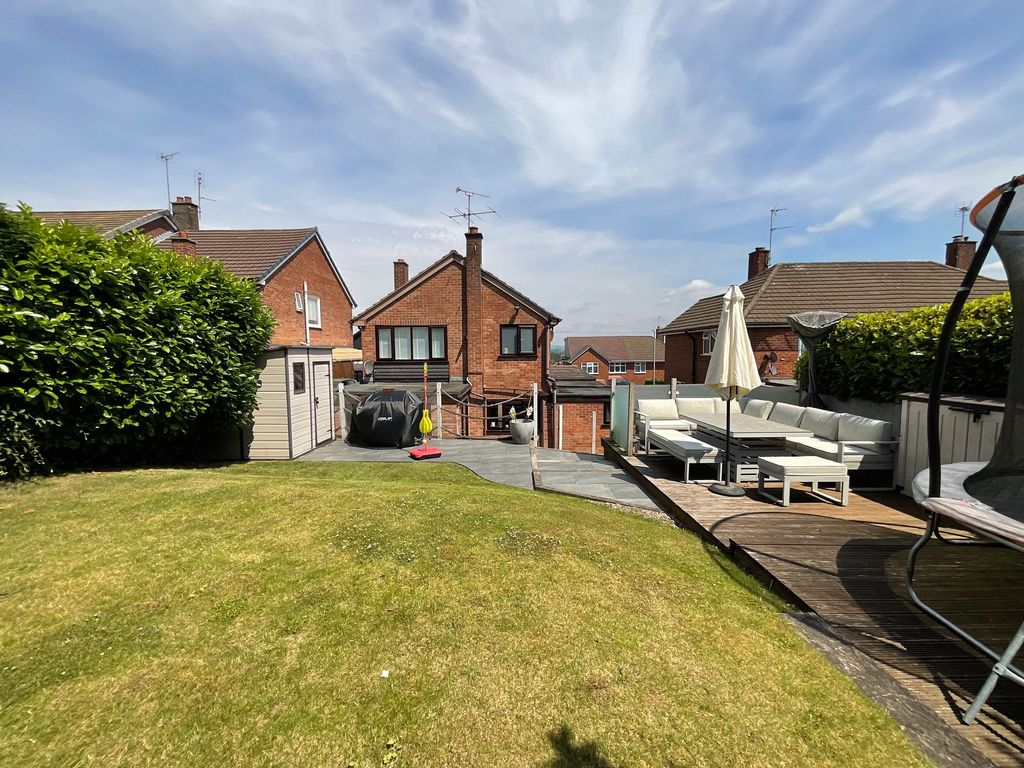 Property photo 2 of 30