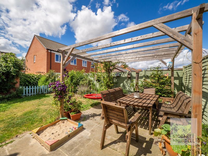Property photo 3 of 20 Alfresco Dining