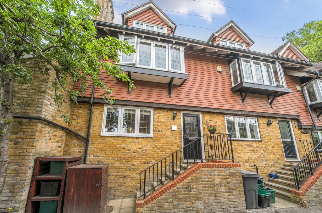 Property photo 2 of 20 1297261-5-682F148...