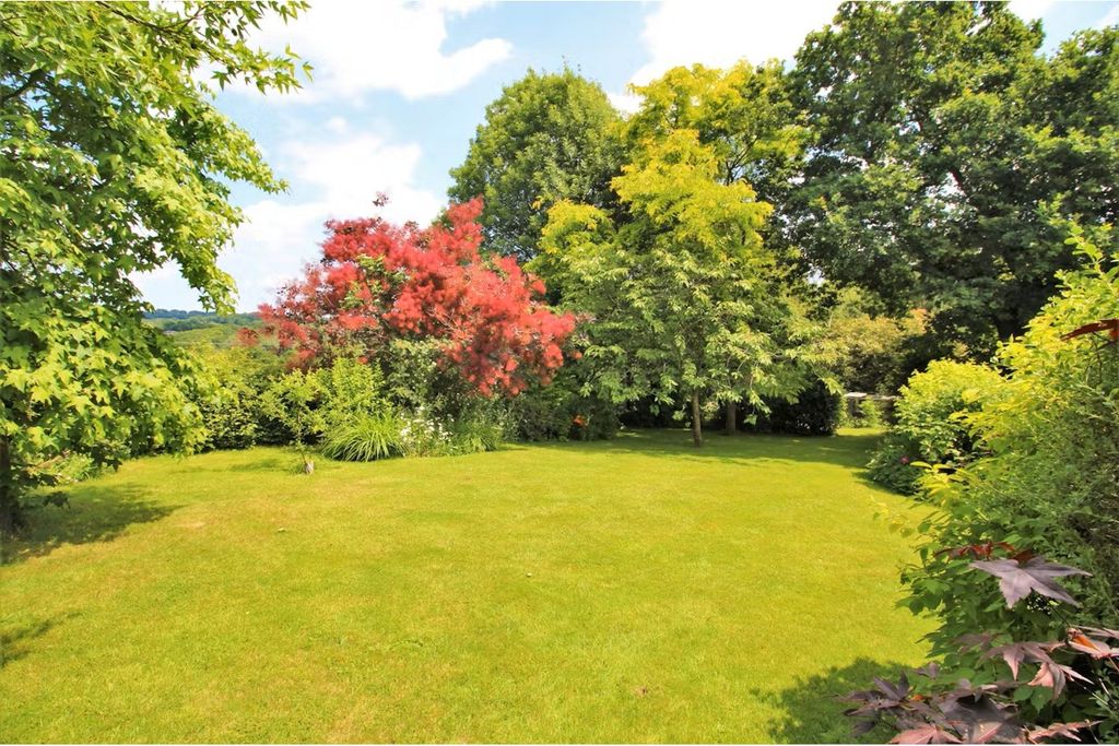 Property photo 2 of 61