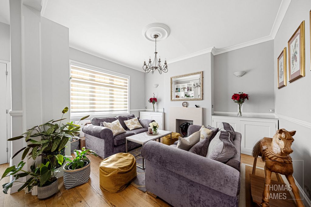 Property photo 3 of 24