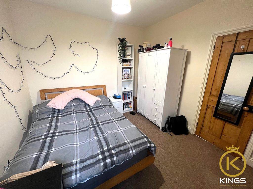 Property photo 2 of 5 Photo 2