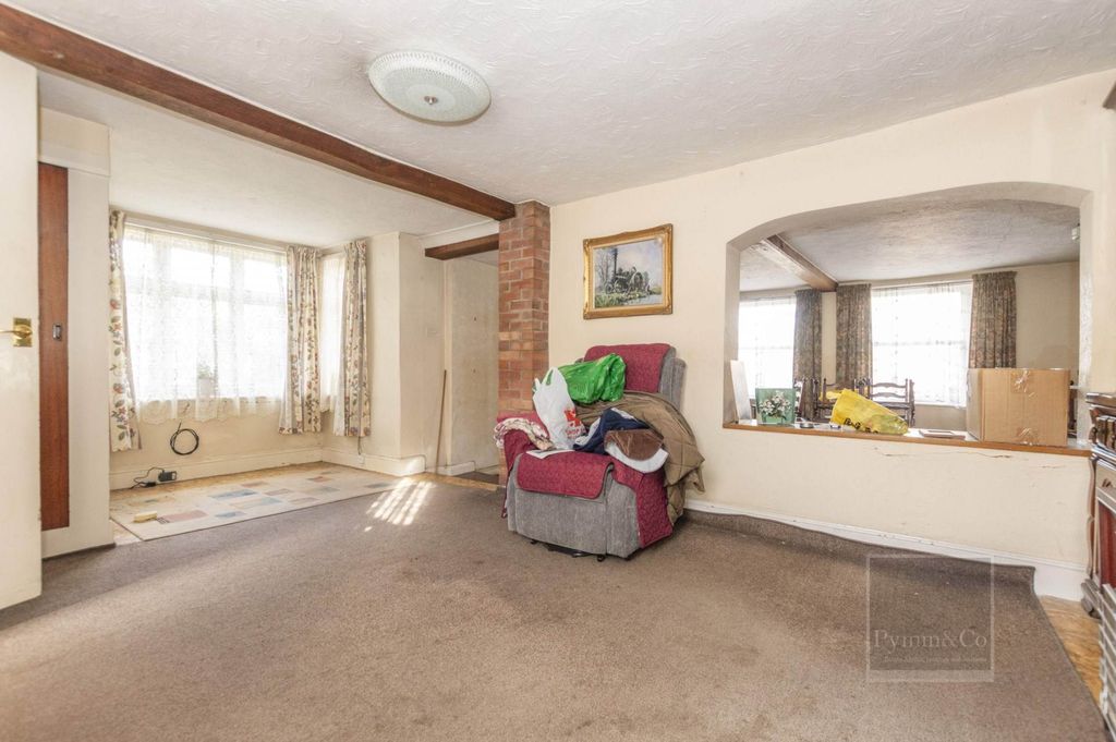 Property photo 3 of 15