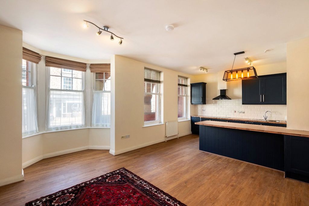 Property photo 2 of 12 Picture 2