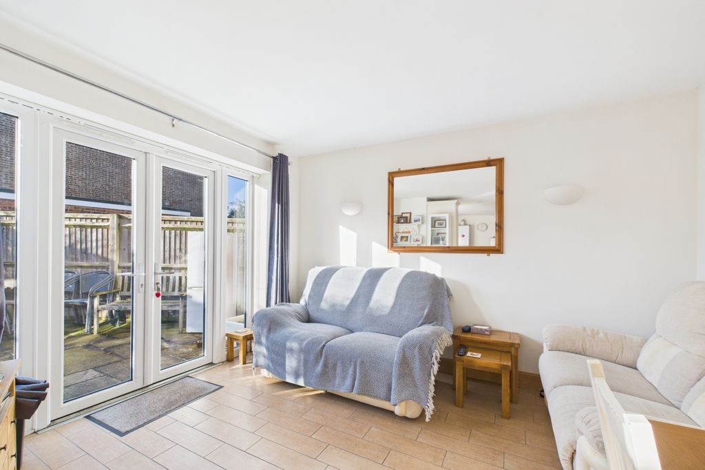 Property photo 3 of 13 Living Room