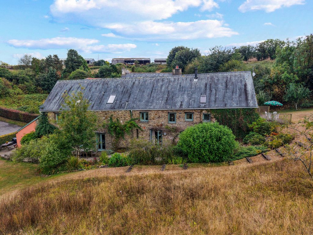 Property photo 2 of 36