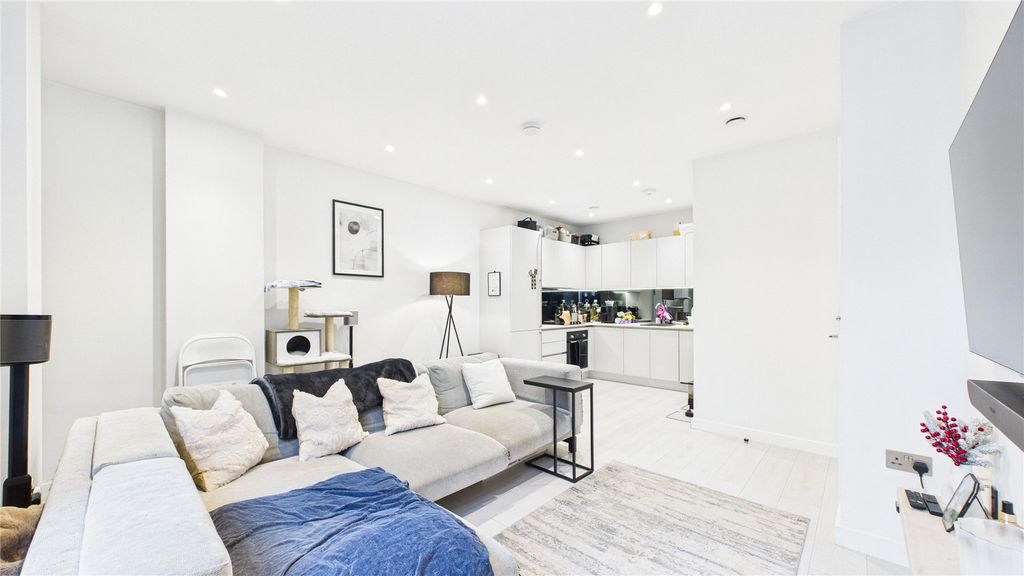 Property photo 3 of 13 Picture 3