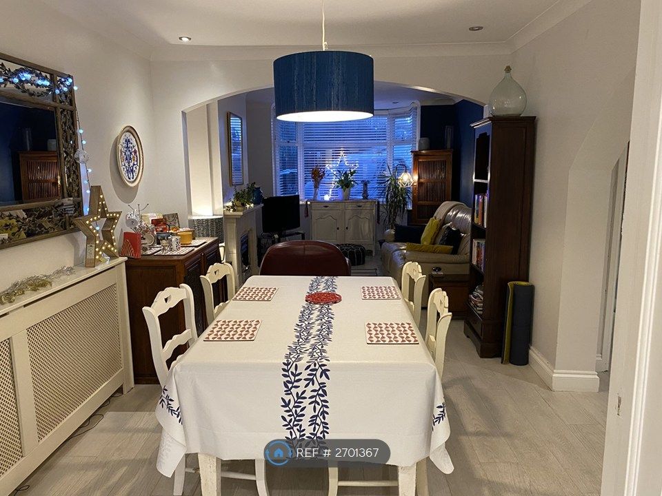 Property photo 3 of 20 Dining/Living Room