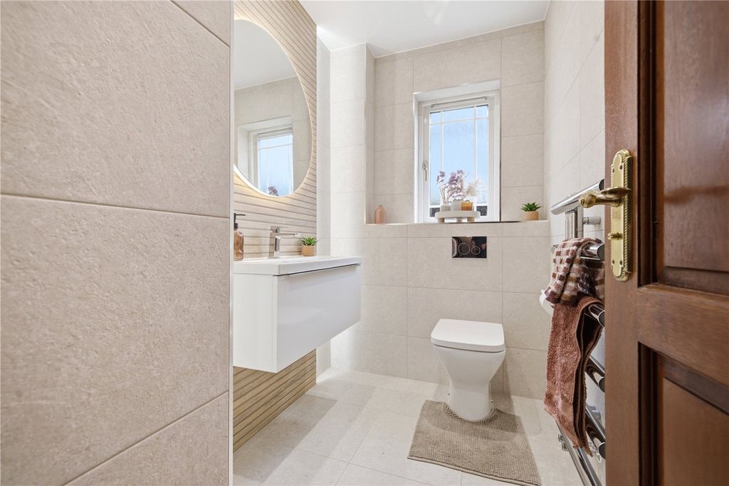 Additional image 14 of 5 bed detached house for saleBatterflatts Gardens, Stirling, Stirlingshire FK7