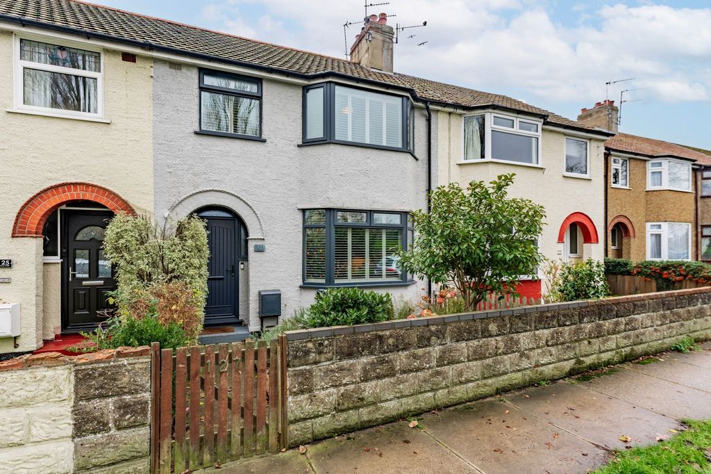 Property photo 1 of 21