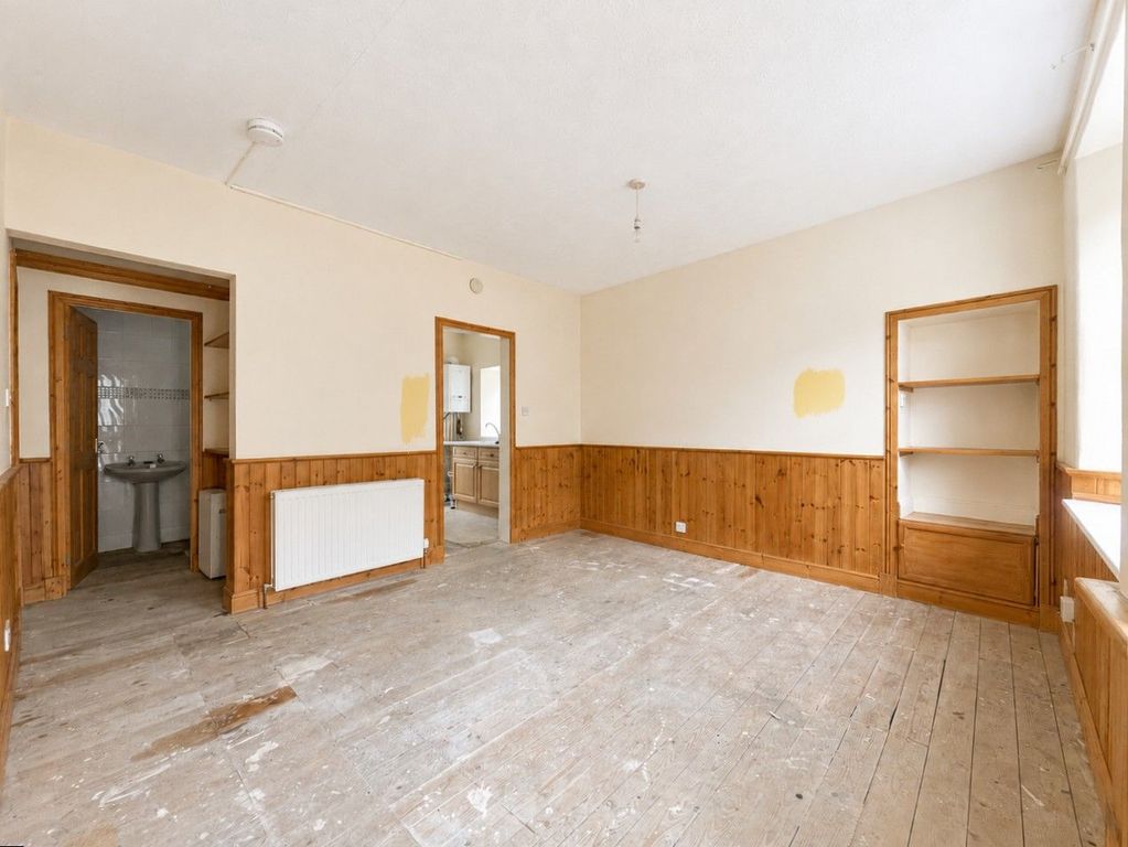 Property photo 3 of 21