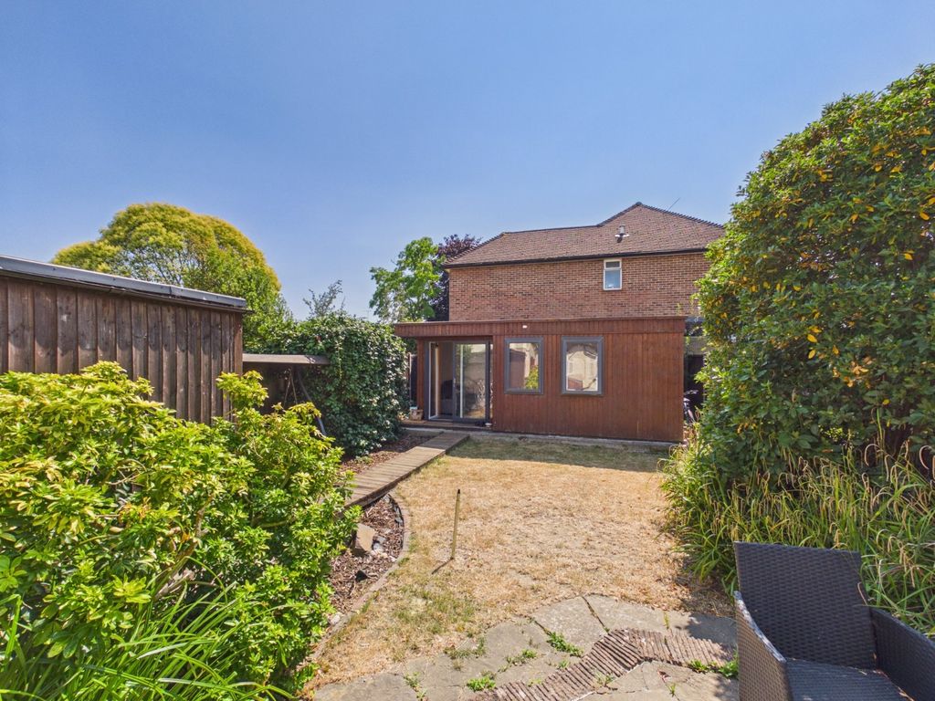 Property photo 3 of 15 Picture No. 34