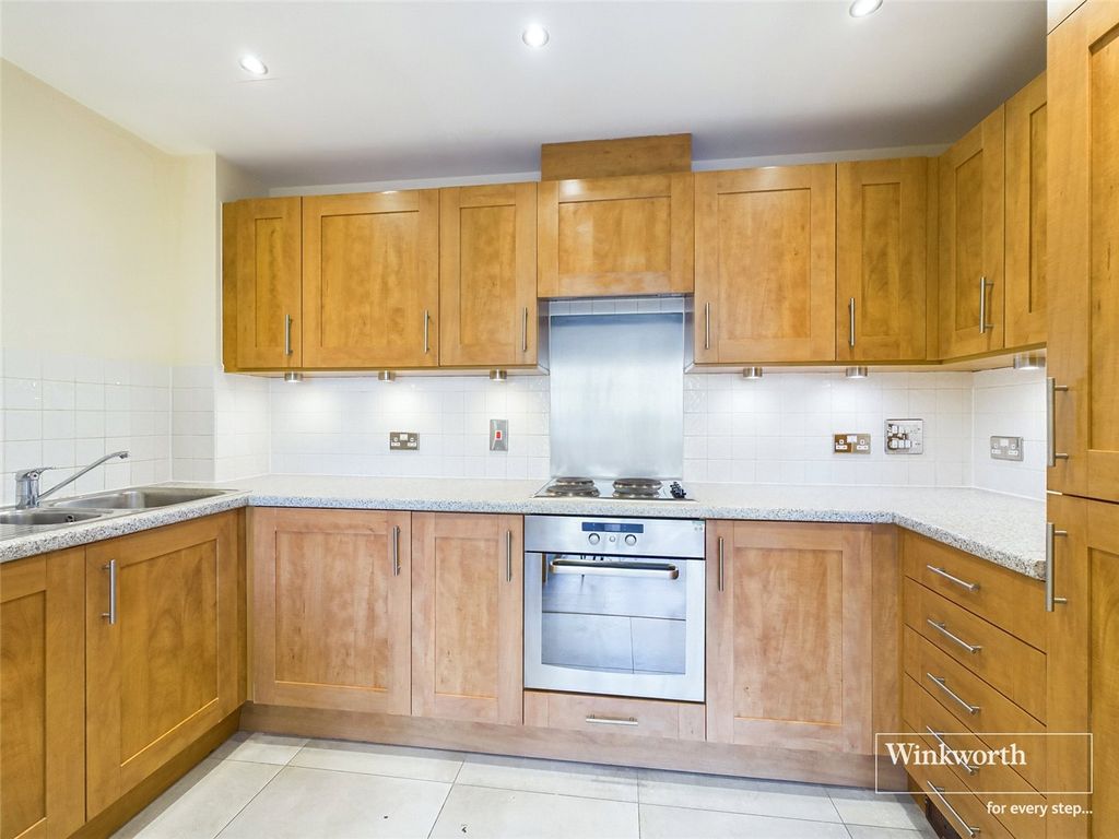 Property photo 3 of 10 Picture No. 28