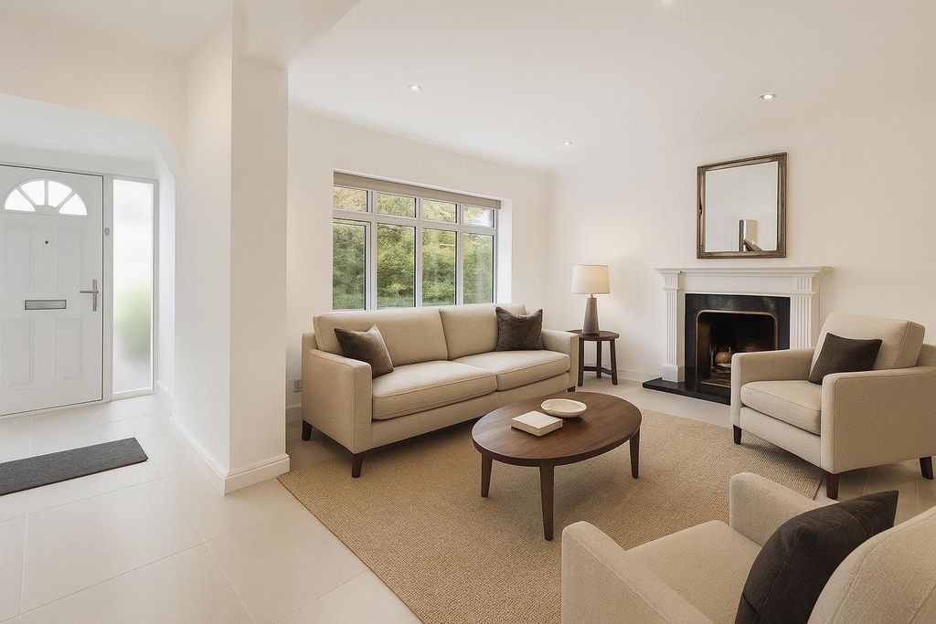 Property photo 2 of 18 Image