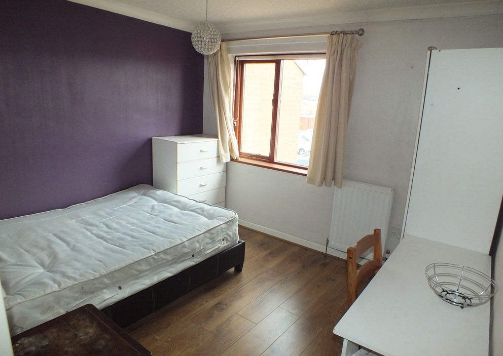 Property photo 1 of 3