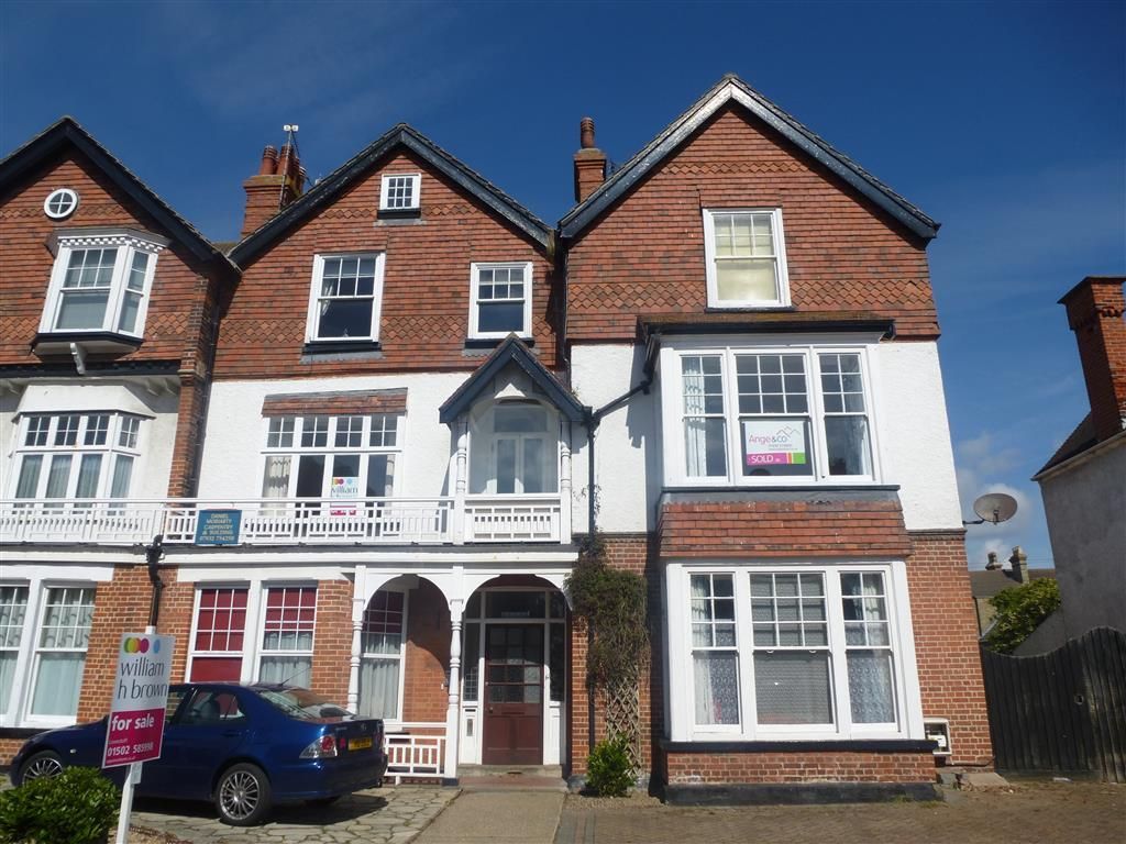 Property photo 1 of 7 Front