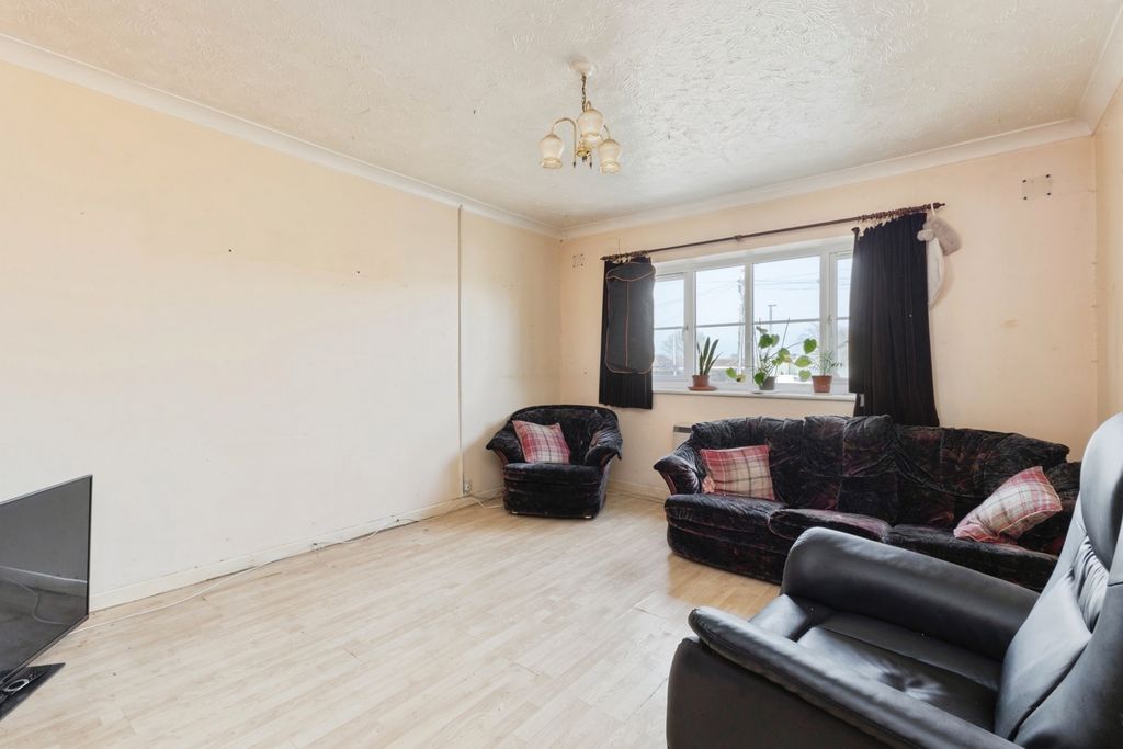 Property photo 2 of 12 Pbox-Img.Jpg