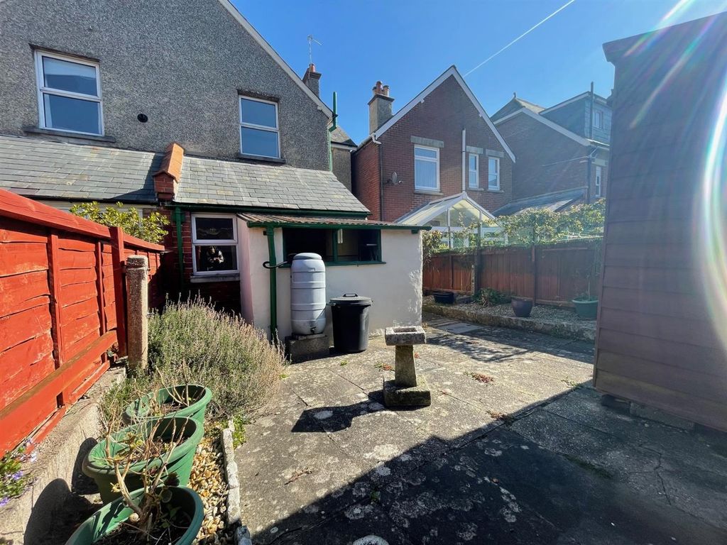 Property photo 2 of 20 4175 April Garden With Outhouse.Jpg