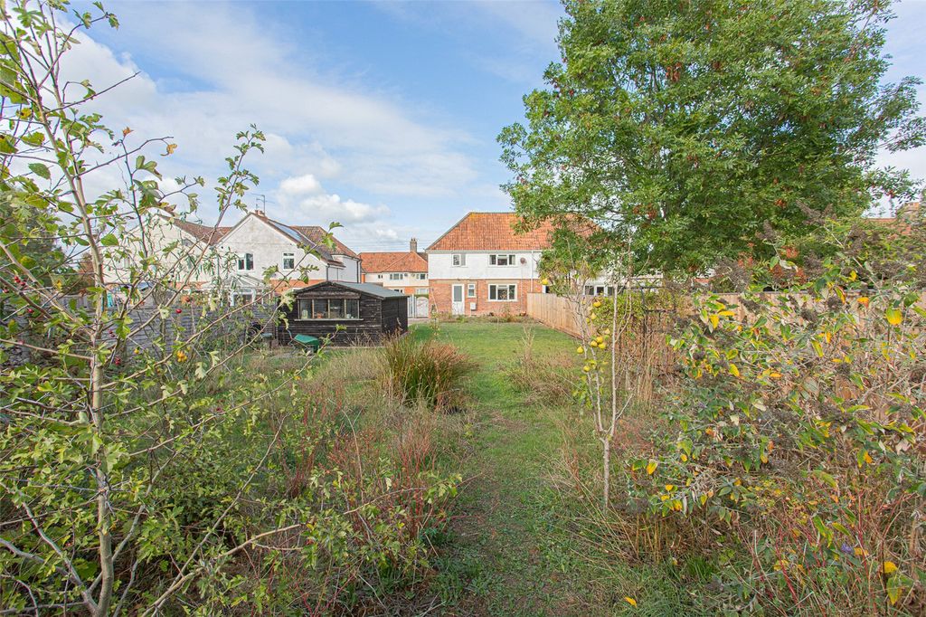 Property photo 1 of 13 Picture No. 23