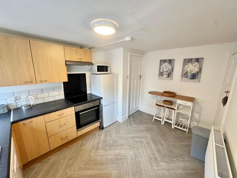 Property photo 3 of 13 Photo 4