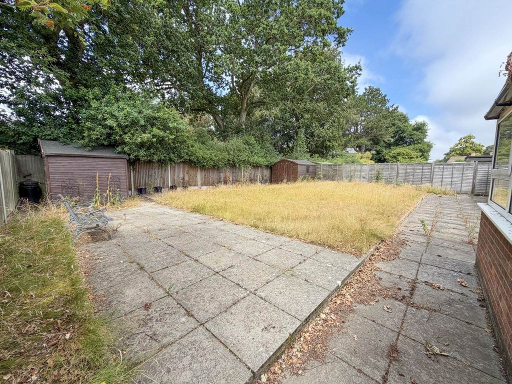 Property photo 2 of 16