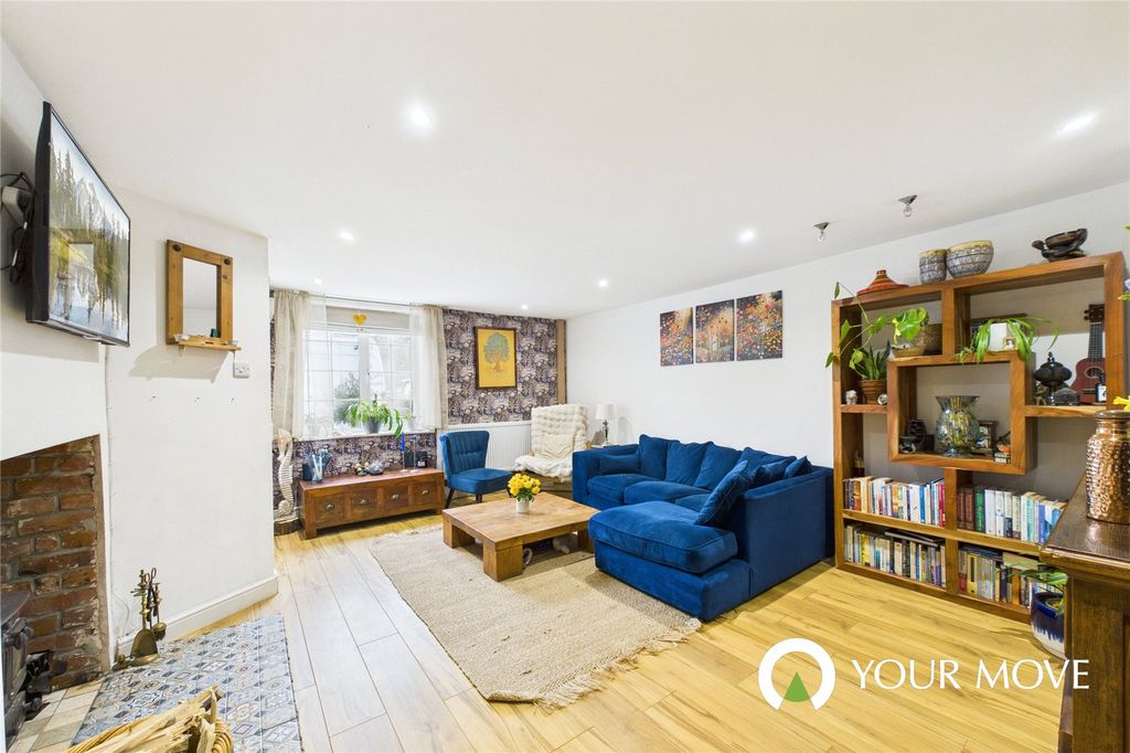 Property photo 2 of 16 Picture No. 28