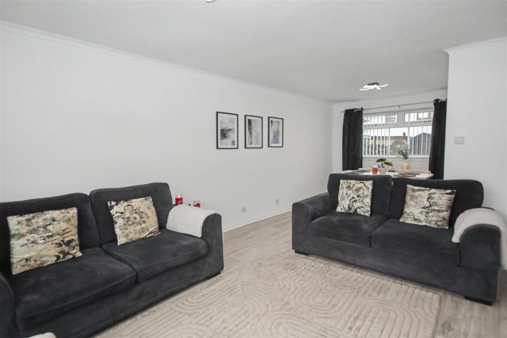 Property photo 3 of 18 3.Jpg