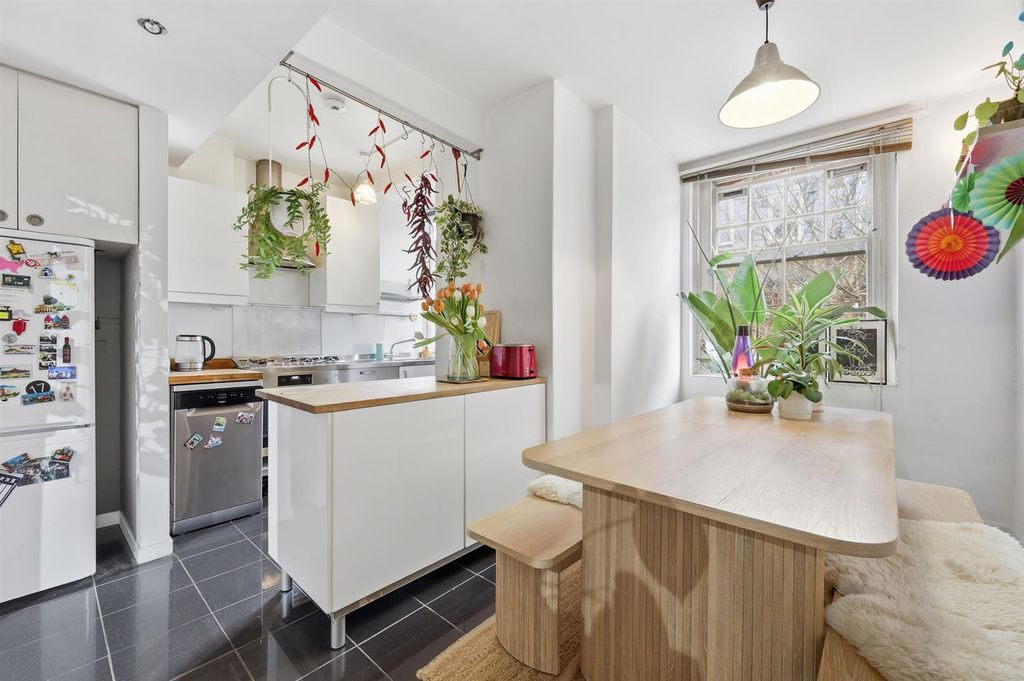 Property photo 3 of 13 Img_0690.Jpg