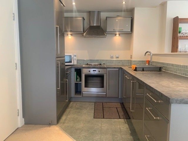 Property photo 1 of 11 Kitchen