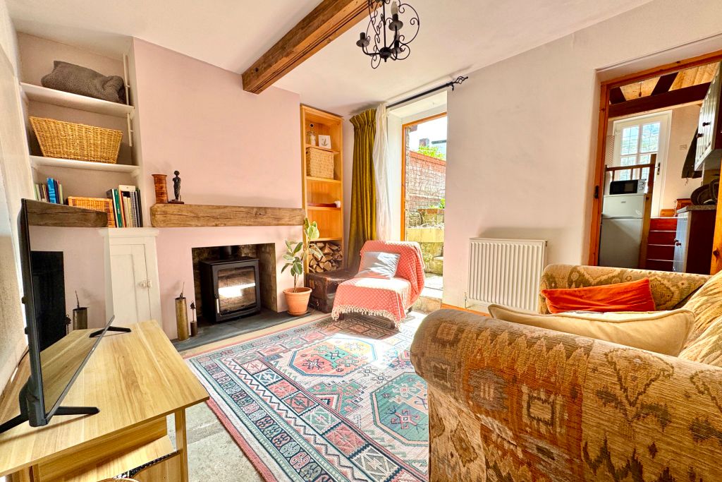 Property photo 3 of 11