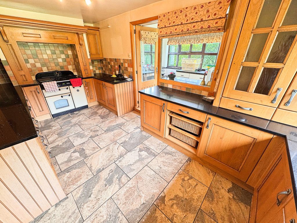 Property photo 3 of 44 Photo 16